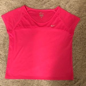 NIKE Woman’s Workout Shirt